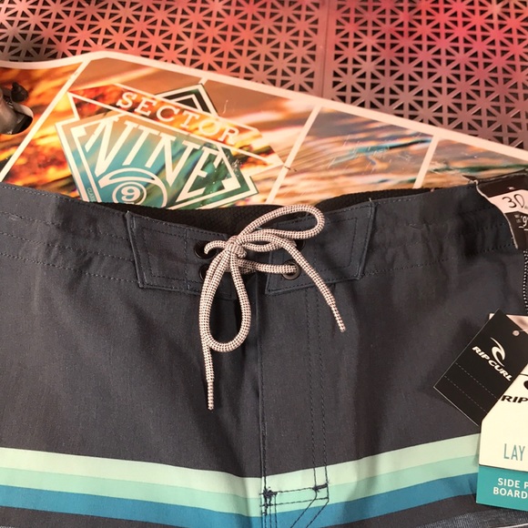🔥 Rip Curl BoardShorts - Picture 2 of 6